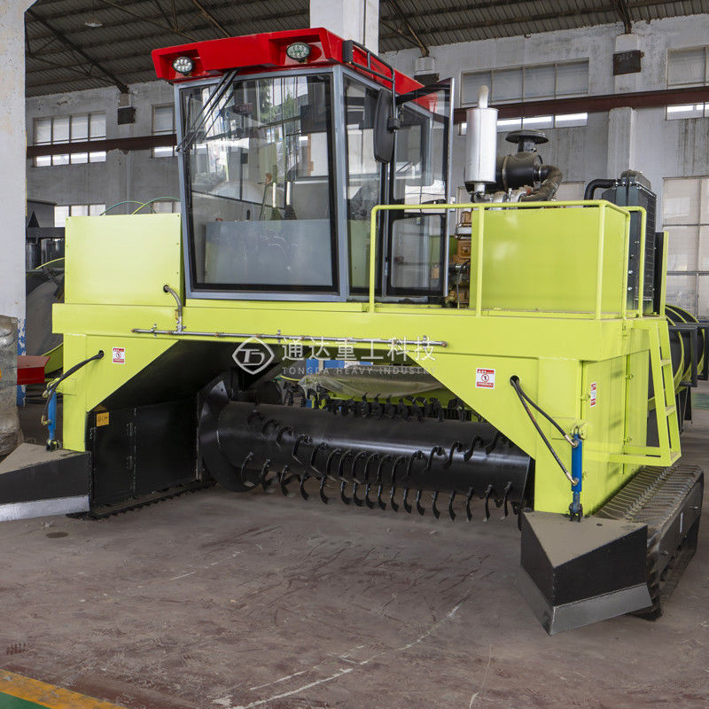 Organic Fertilizer Crawler Type Compost Turner For Poultry Waste Fermentation Equipment