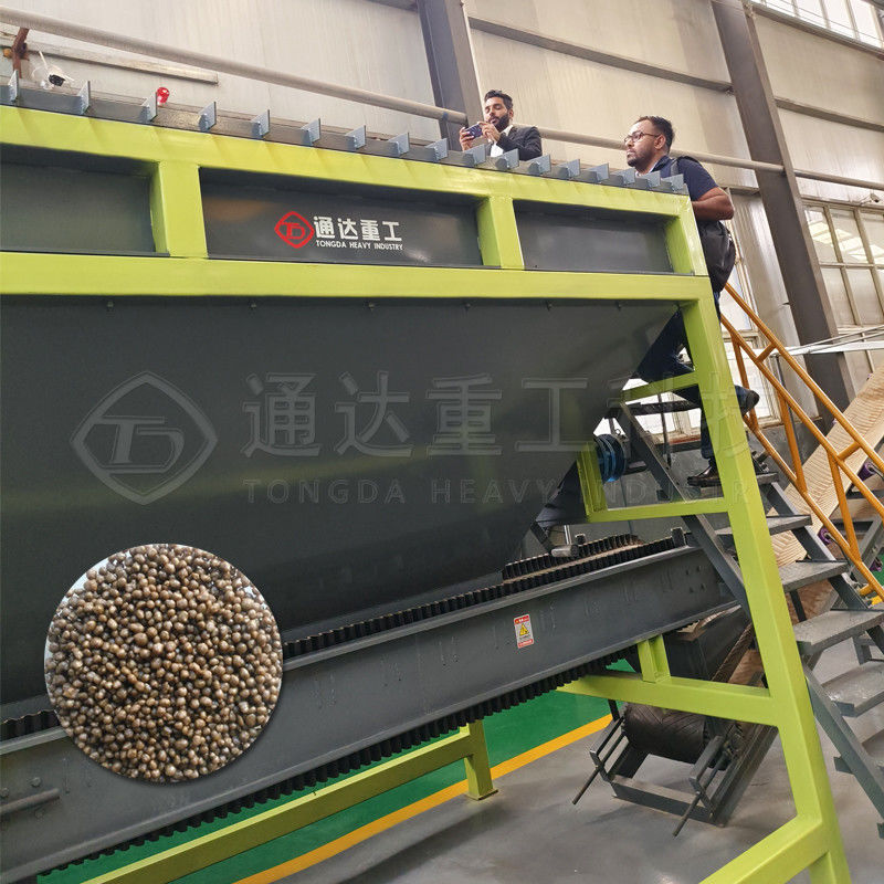 5- 8 Ton / H Fertilizer Production Line Manure Organic Raw Materials Forklift Feed Bin