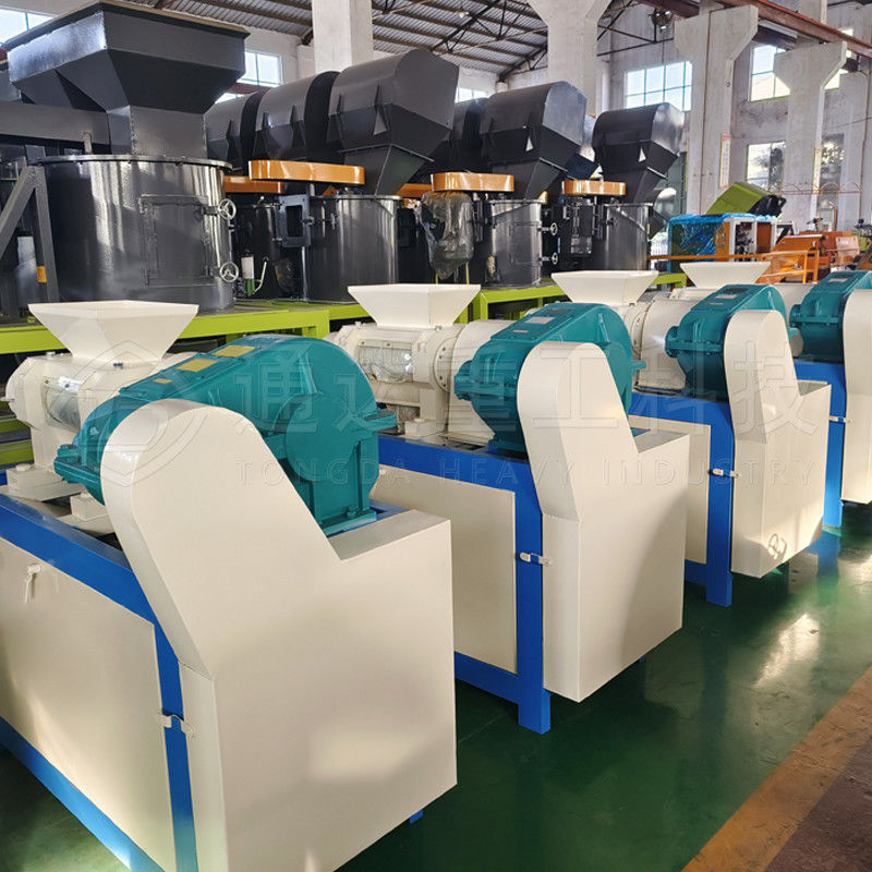 High Safety Level Double Roller Extrusion Granulator For Bentonite Clay Cat Litter 1t/h